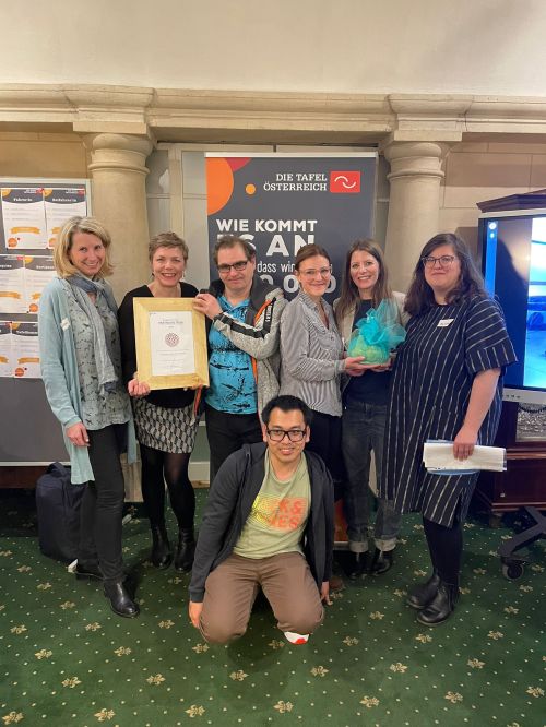 Übergabe Partnerurkunde an Tafel Österreich © Jugend am Werk Übergabe Partnerurkunde an Tafel Österreich © Jugend am Werk