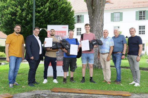 Gruppenfoto mit Sabri Hussein (dritter von links) © Wirtschaftskammer Burgenland, Lexi