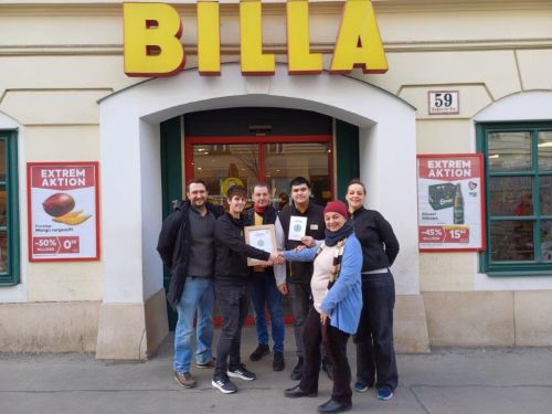 Gruppenbild Auszeichnung Partnerbetrieb 2025, Billa Filiale Nussdorfer Straße © Jugend am Werk