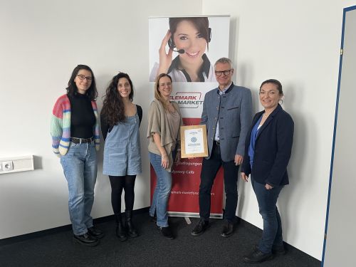 Gruppenbild Auszeichnung Partnerbetrieb 2025, Telemark Markting © Jugend am Werk